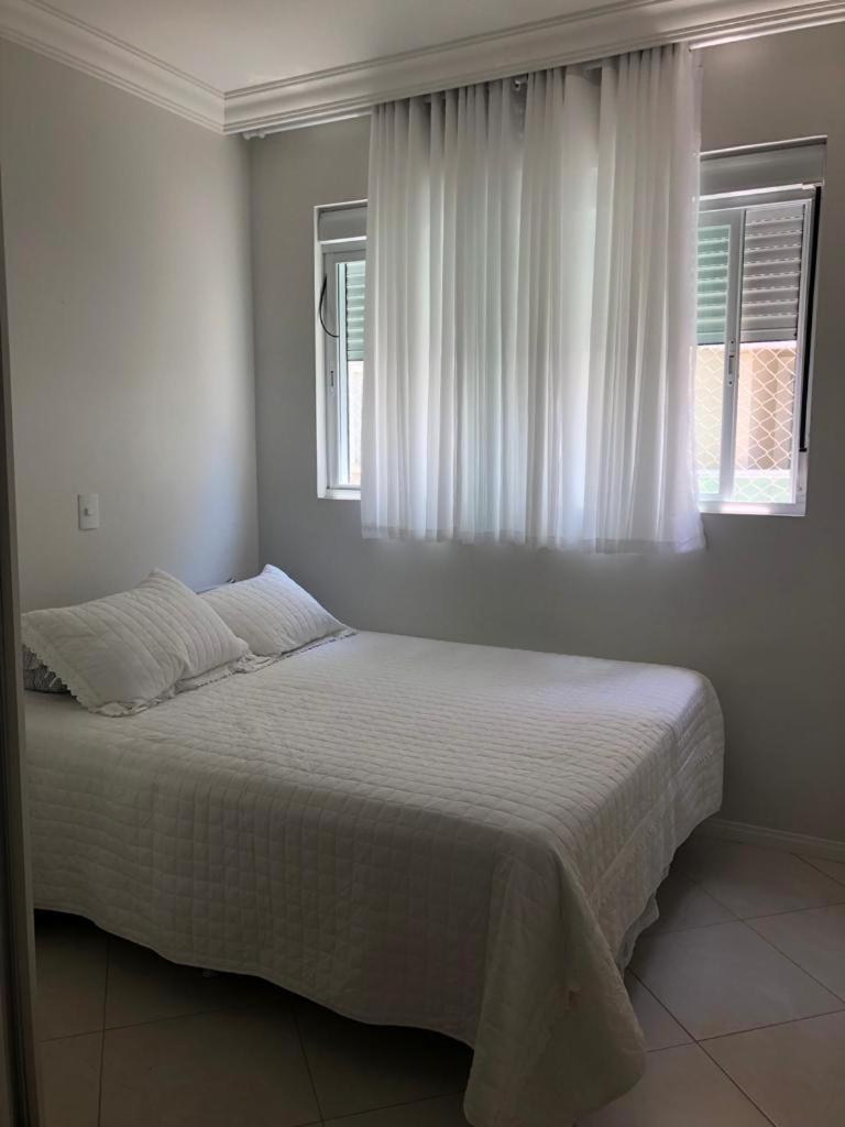 Florianópolis Apartamento Ravena - Praia Dos Ingleses מראה חיצוני תמונה